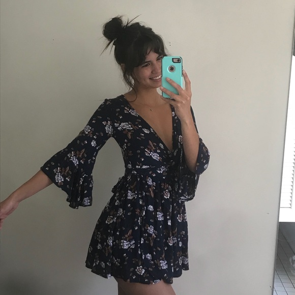 American eagle dress - Picture 2 of 2